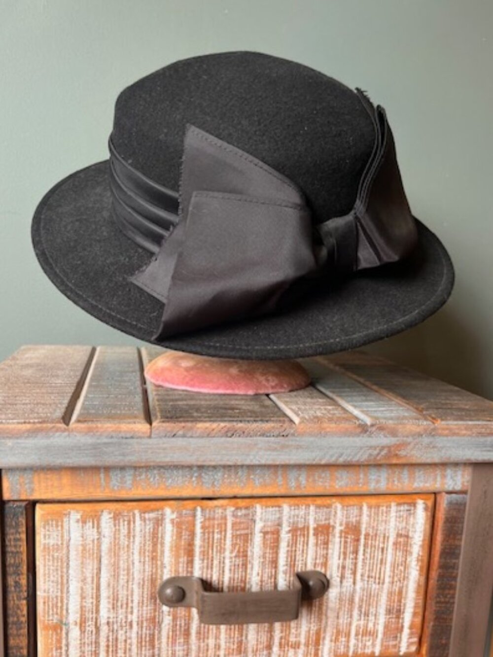 Importina Vintage Ladies Elegant Black 100% Wool Hat